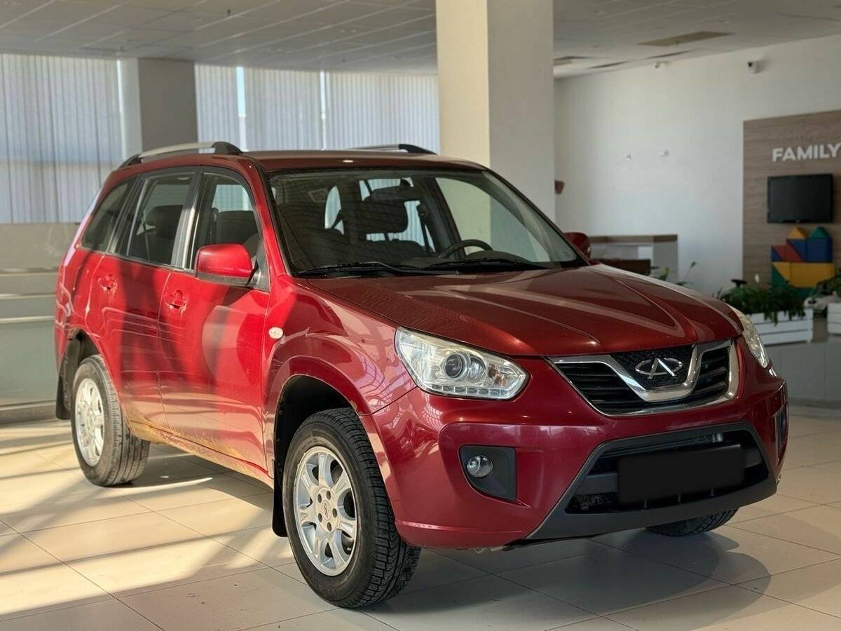 Chery Tiggo (T11) с пробегом — 2014 год. Фото: #2