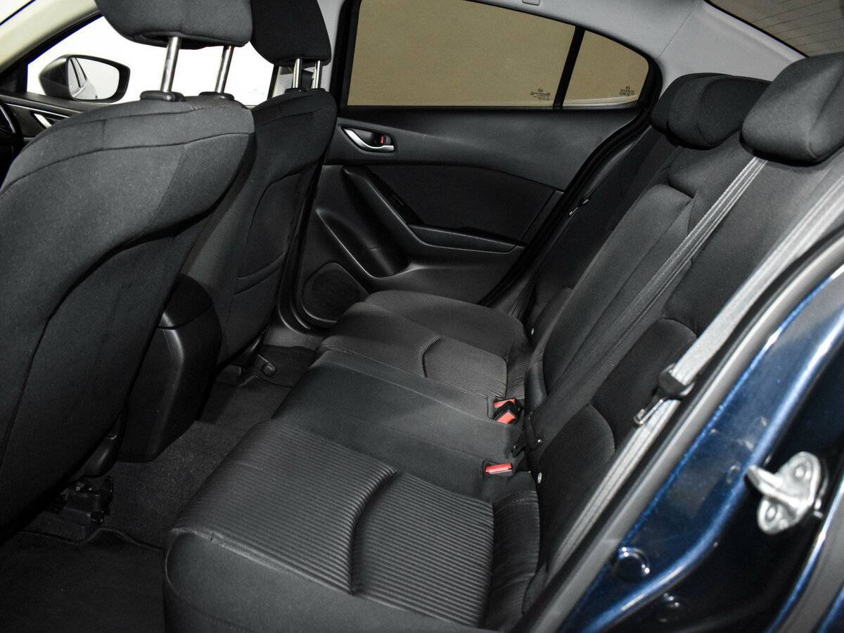 Mazda 3 с пробегом — 2014 год. Фото: #13