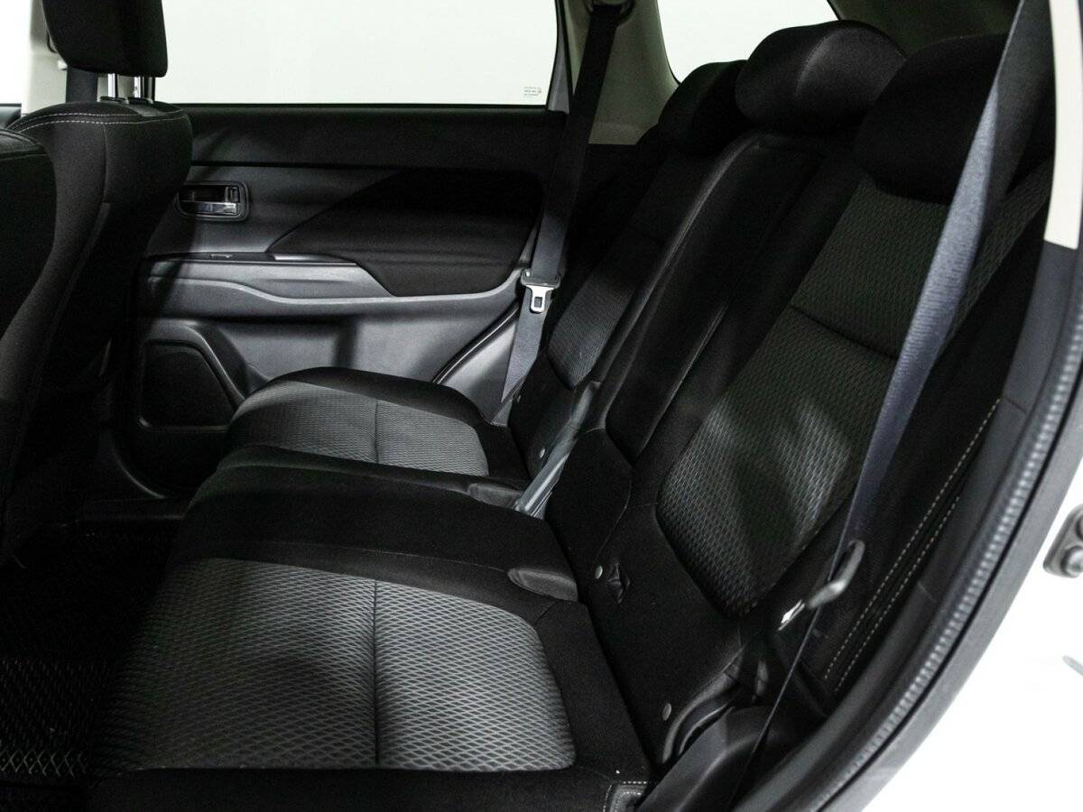 Купить Митсубиши Оутлэндер, 2016, 179 472 км.. Фото: #9