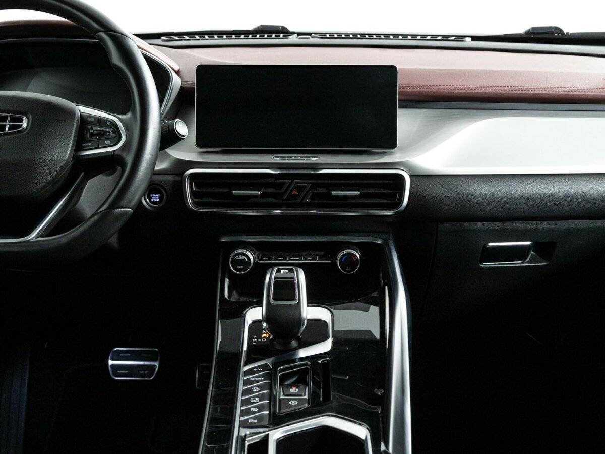 Geely Coolray с пробегом — 2021 год. Фото: #13