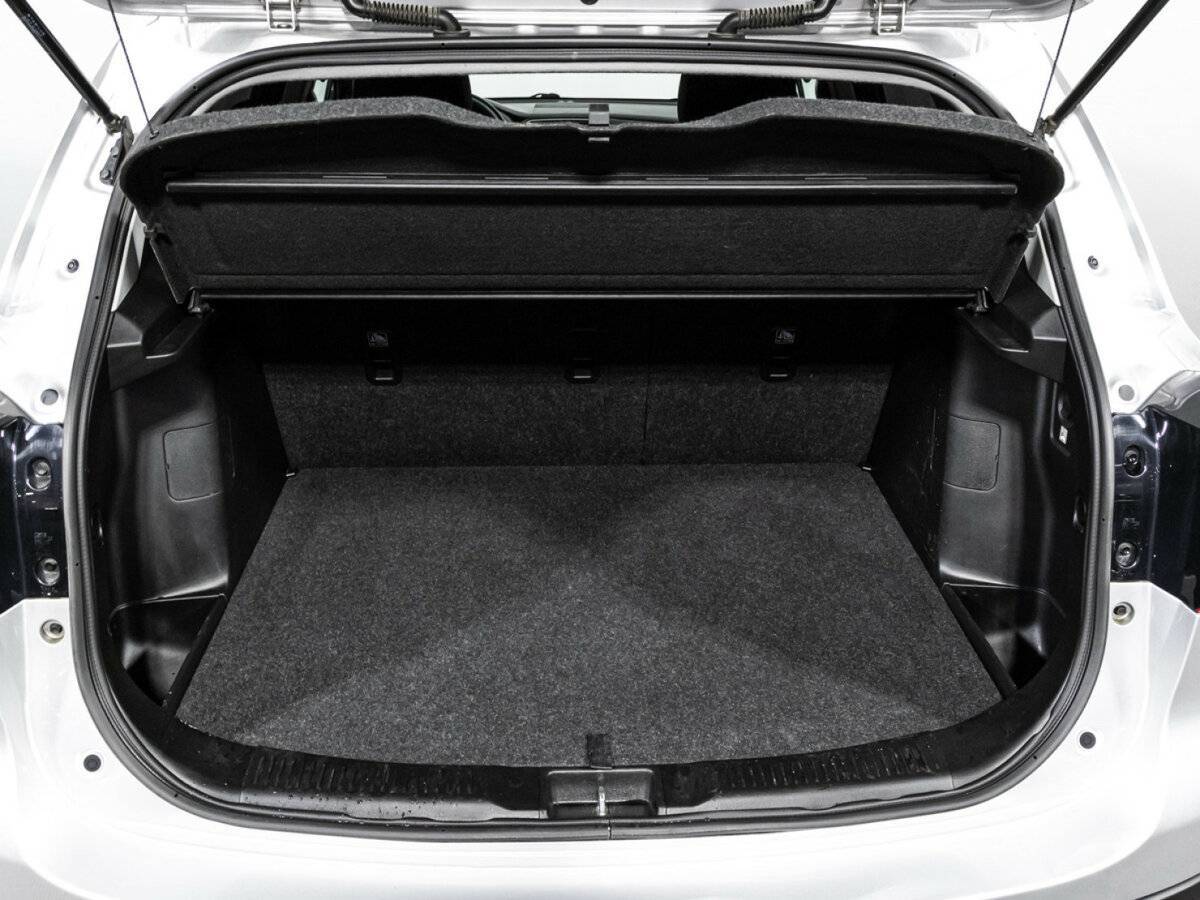 Suzuki SX4 с пробегом — 2016 год. Фото: #14