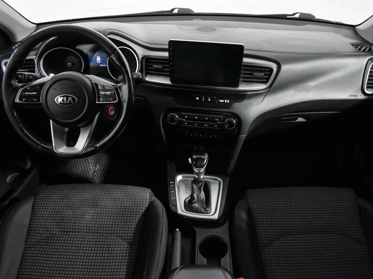 Kia Ceed с пробегом — 2019 год. Фото: #10