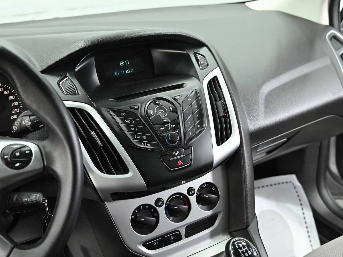 Ford Focus с пробегом — 2014 год. Фото: #9