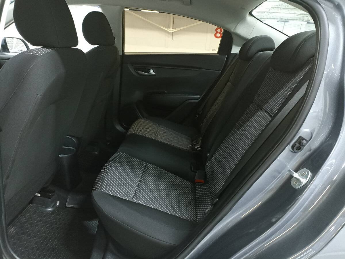 Kia Rio с пробегом — 2018 год. Фото: #11