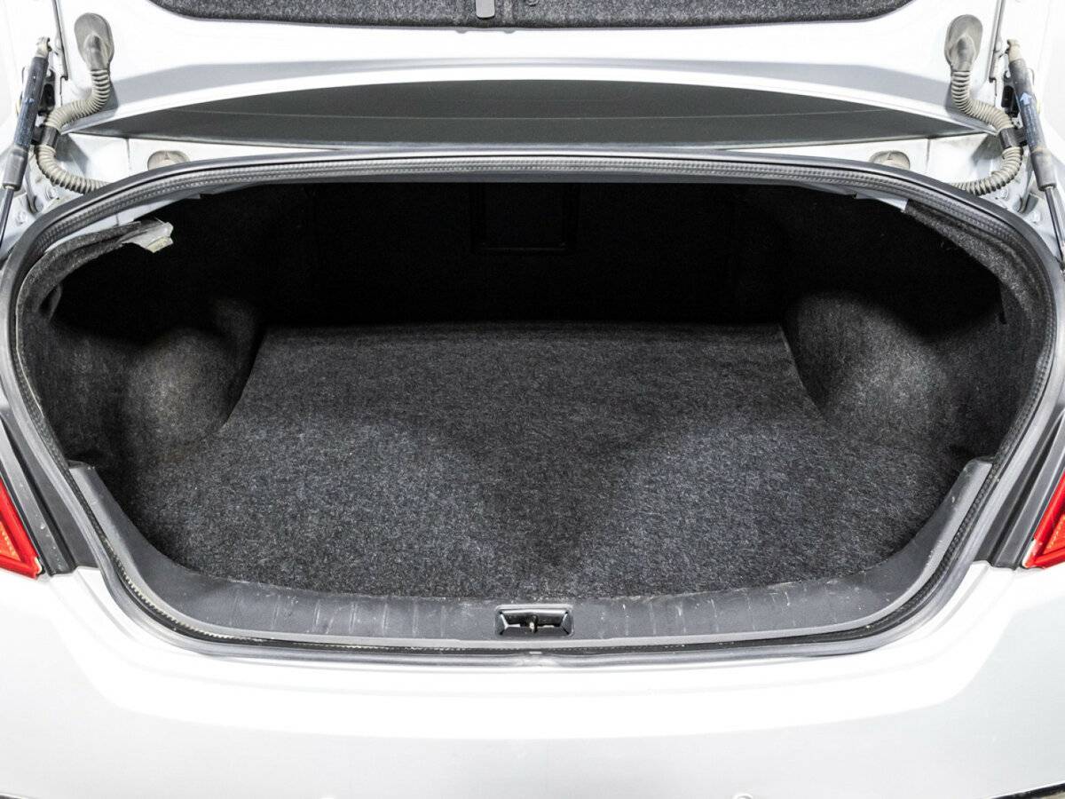 Nissan Teana с пробегом — 2012 год. Фото: #18