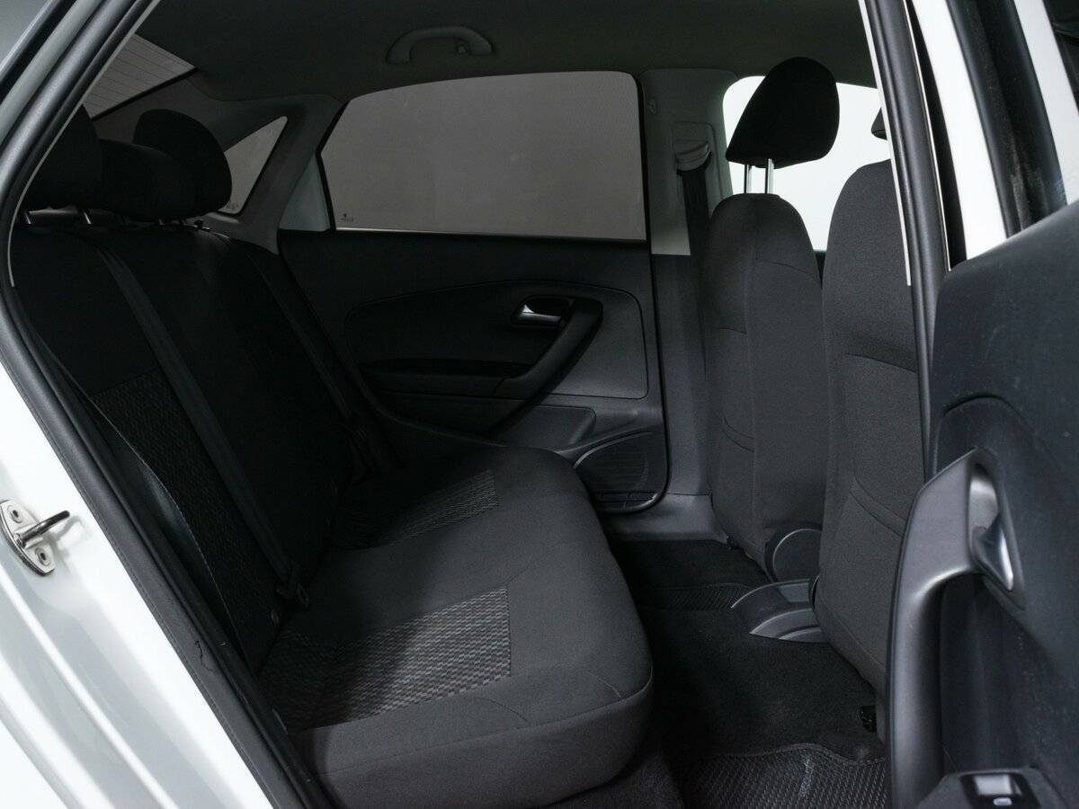 Volkswagen Polo с пробегом — 2018 год. Фото: #9