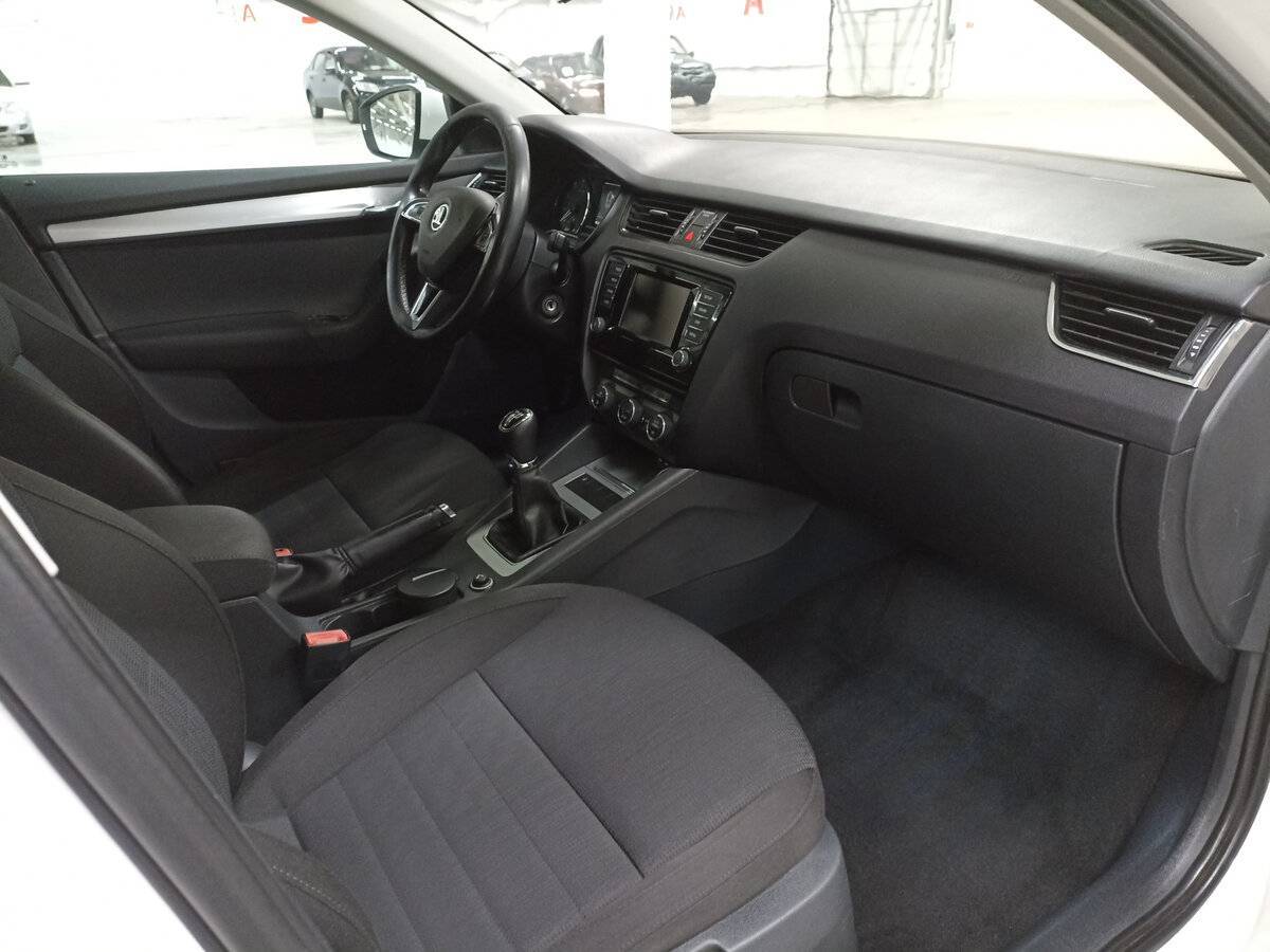 Купить Шкода Октавия, 2013, 181 285 км.. Фото: #10