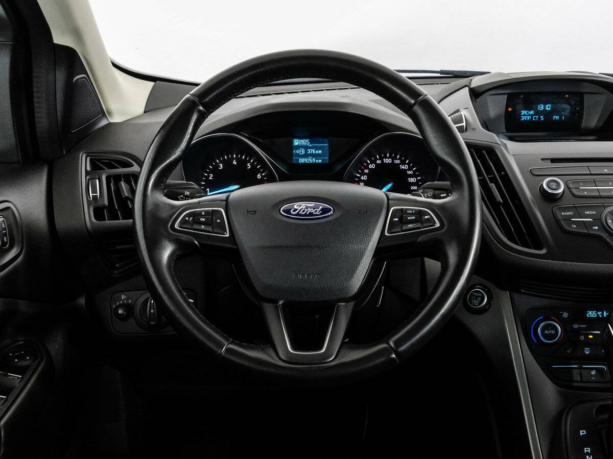 Ford Kuga с пробегом — 2017 год. Фото: #11