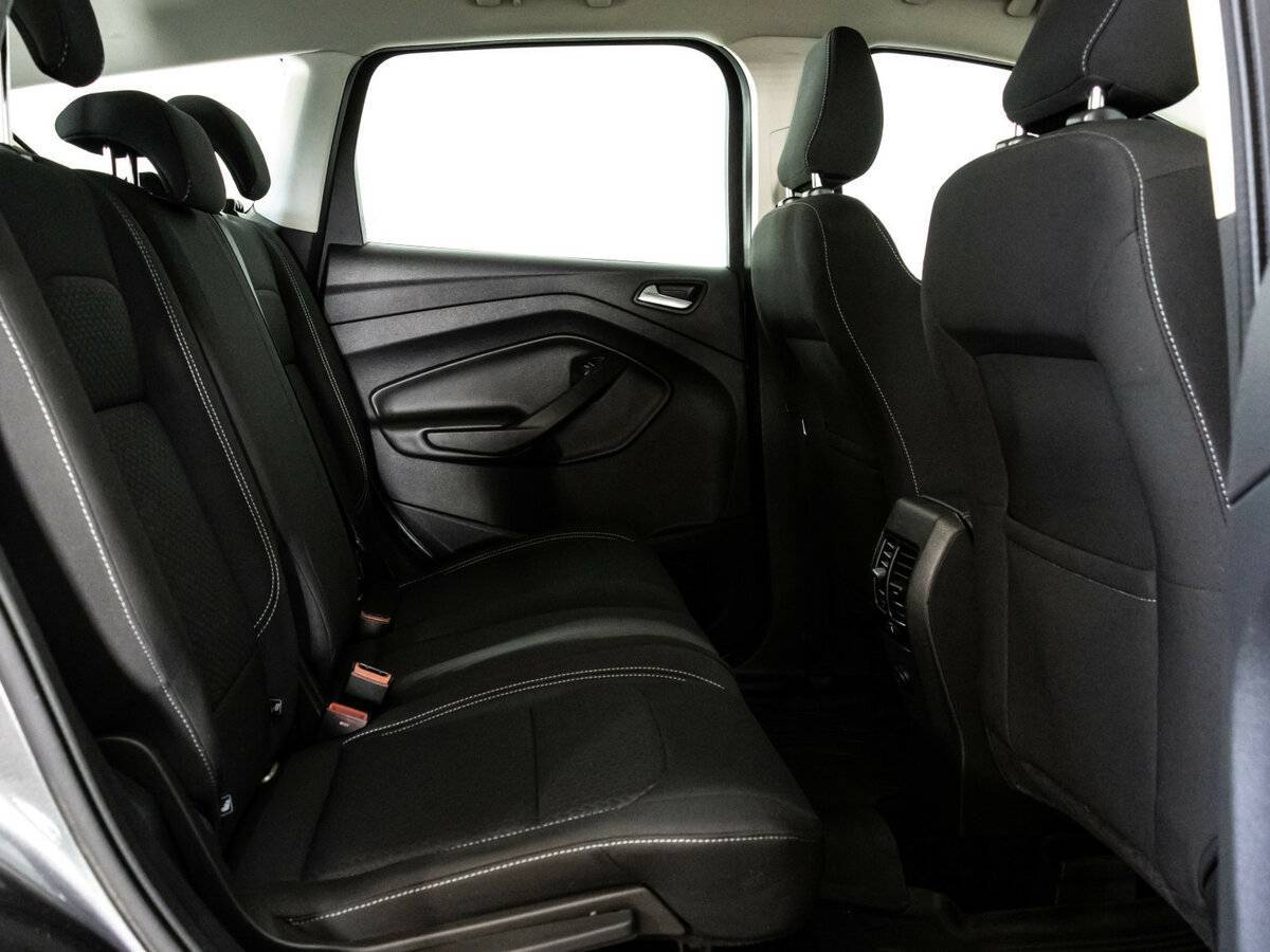 Ford Kuga с пробегом — 2017 год. Фото: #16