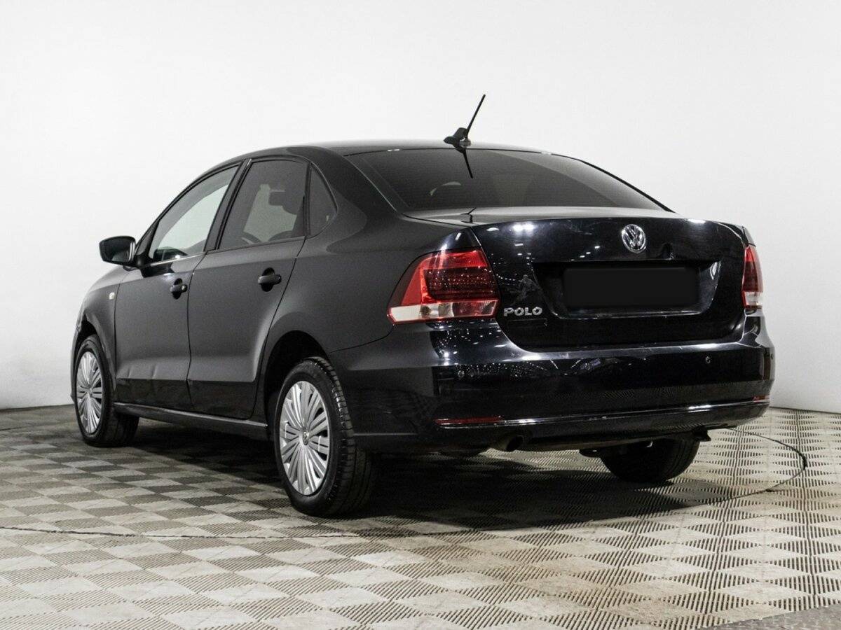 Volkswagen Polo с пробегом — 2017 год. Фото: #6