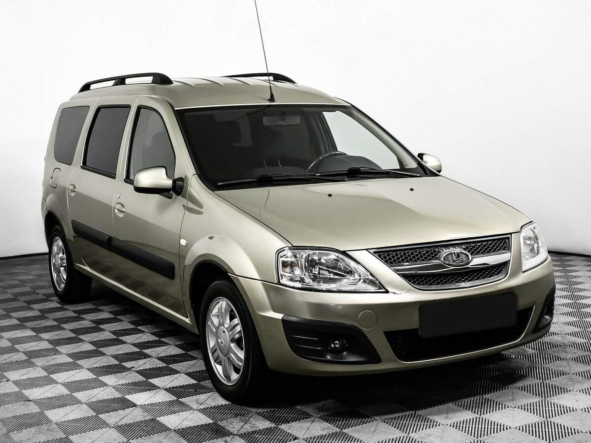 Lada (ВАЗ) Largus с пробегом — 2014 год. Фото: #2