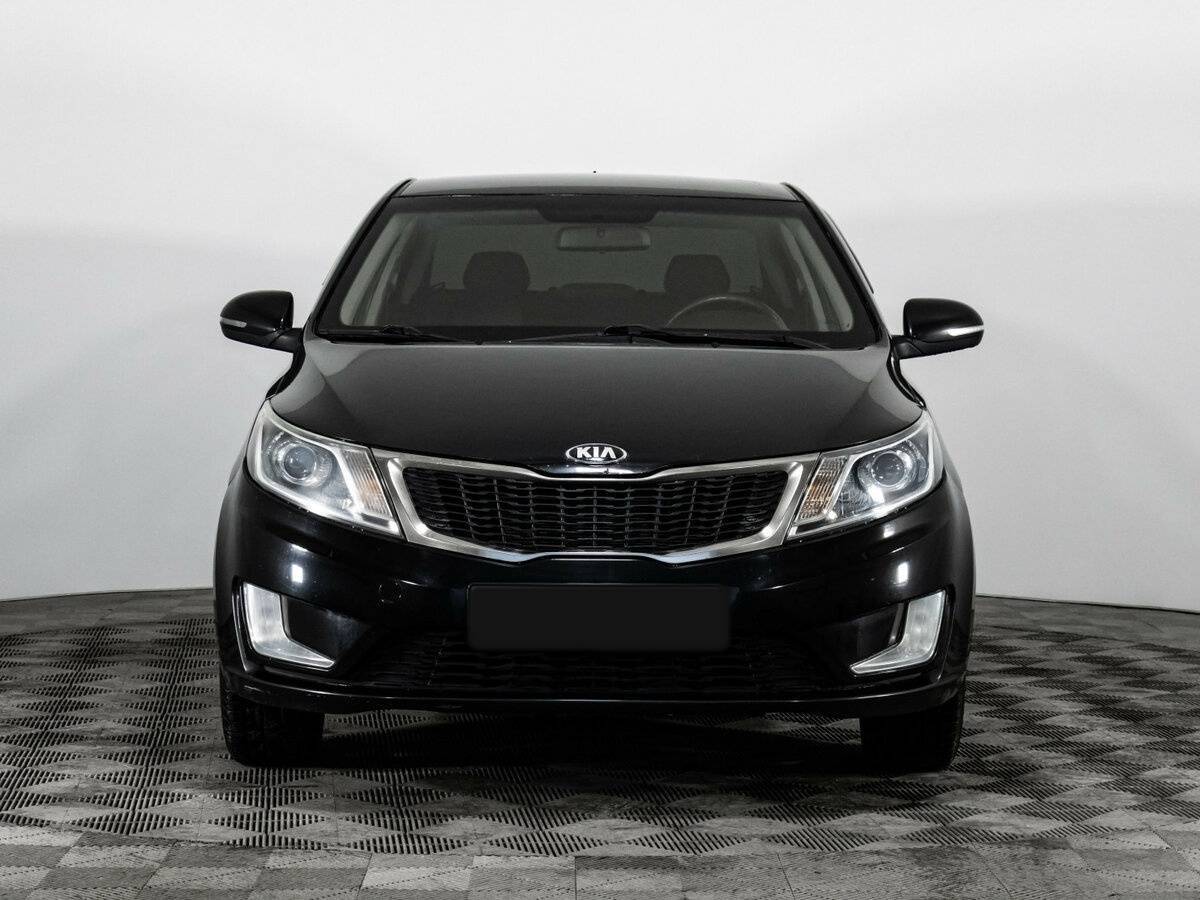Kia Rio с пробегом — 2012 год. Фото: #1