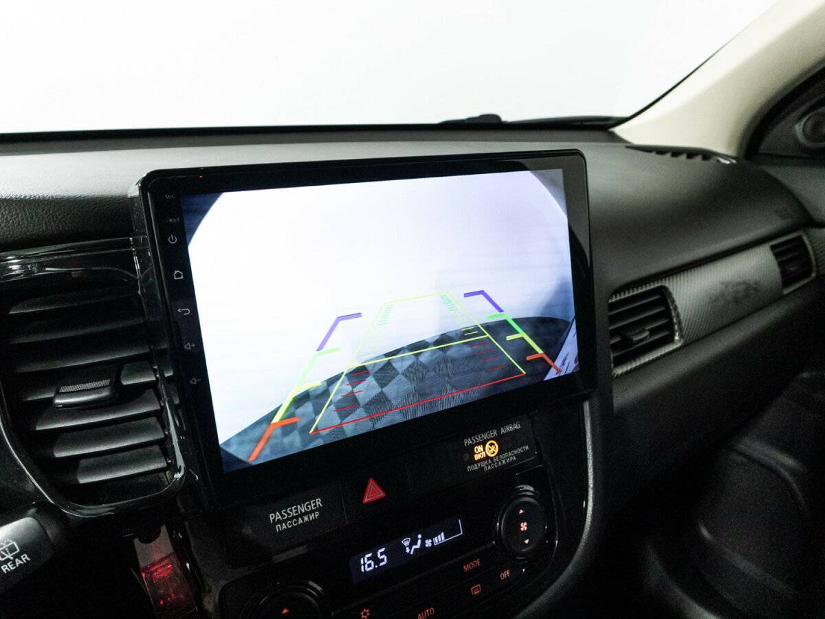 Mitsubishi Outlander с пробегом — 2017 год. Фото: #14