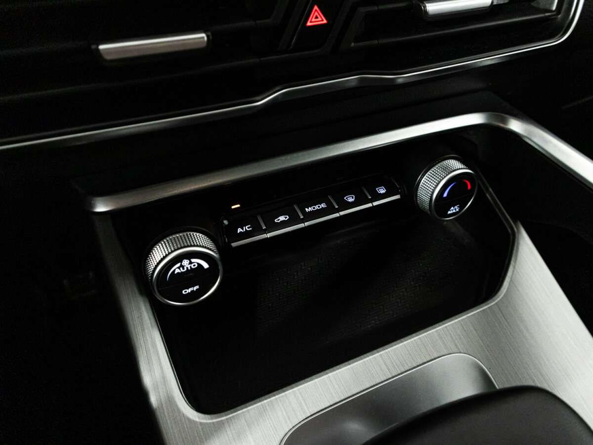 Geely Coolray с пробегом — 2022 год. Фото: #19