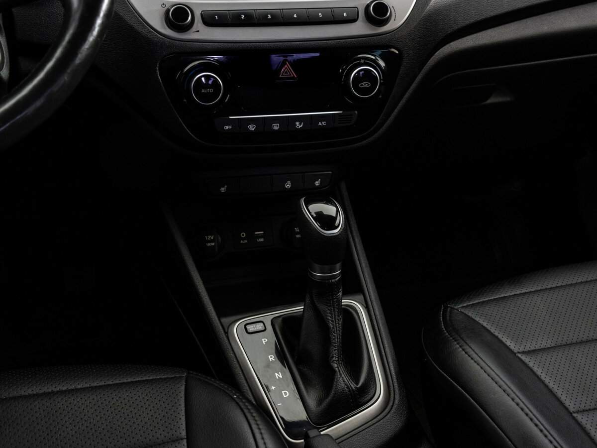 Hyundai Solaris с пробегом — 2018 год. Фото: #11