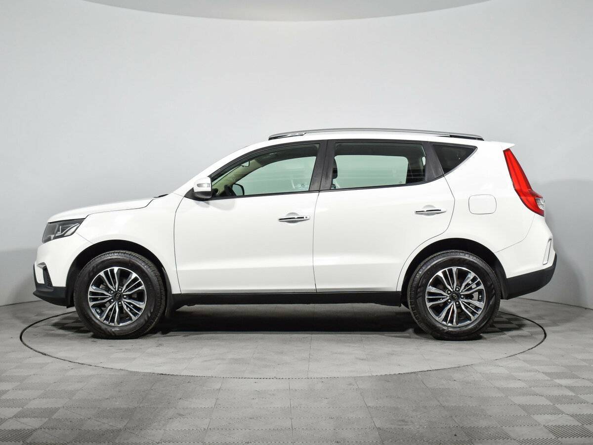 Geely Emgrand X7 с пробегом — 2018 год. Фото: #5