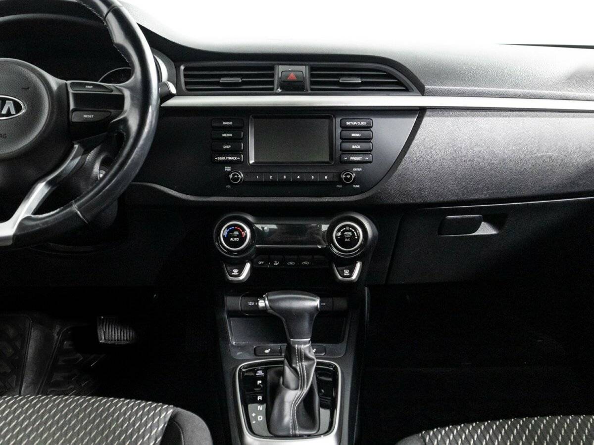 Kia Rio с пробегом — 2018 год. Фото: #13