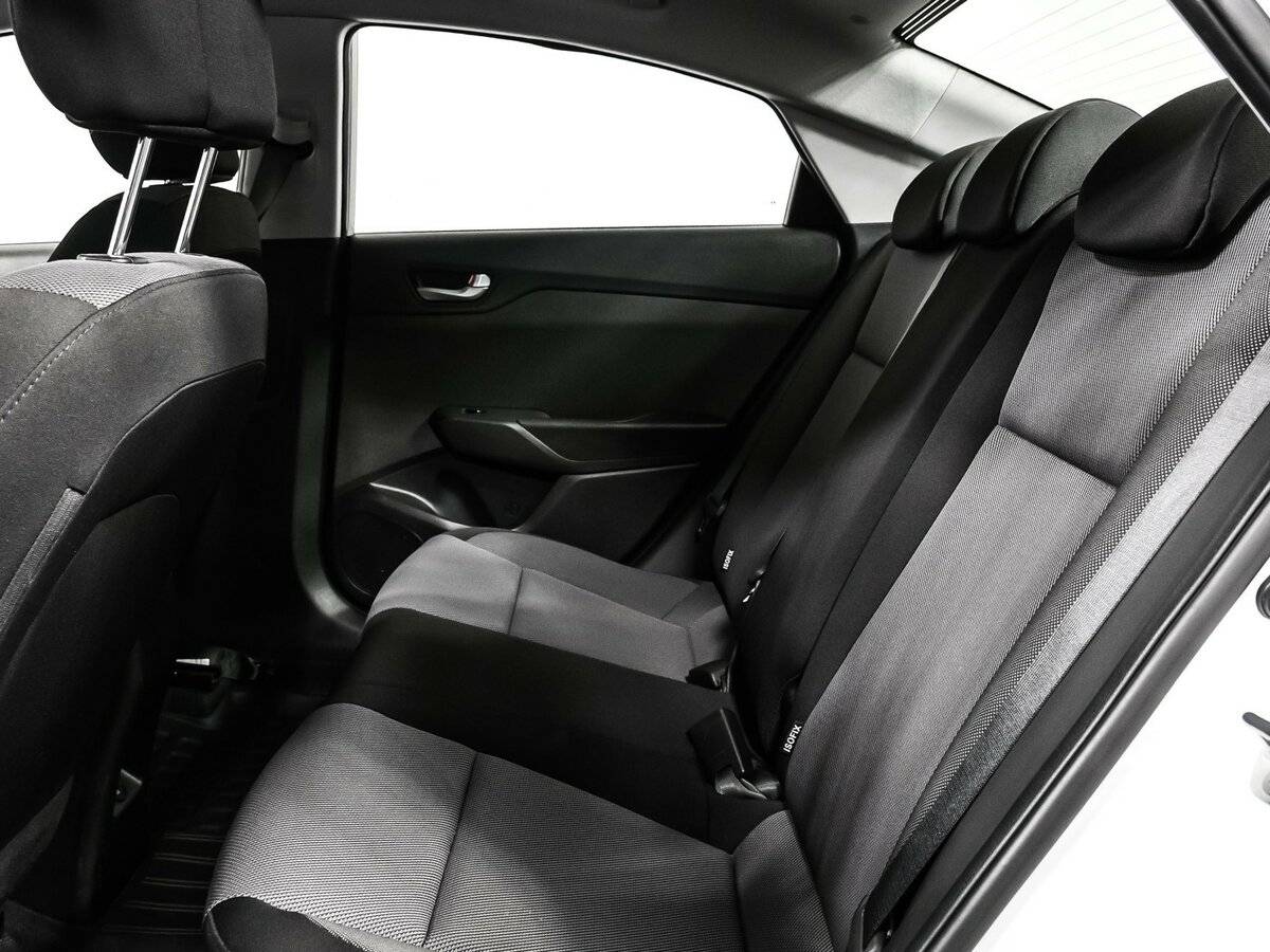 Hyundai Solaris с пробегом — 2020 год. Фото: #12