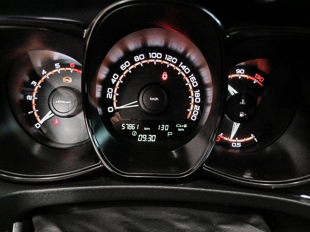 Lada (ВАЗ) Vesta с пробегом — 2021 год. Фото: #12