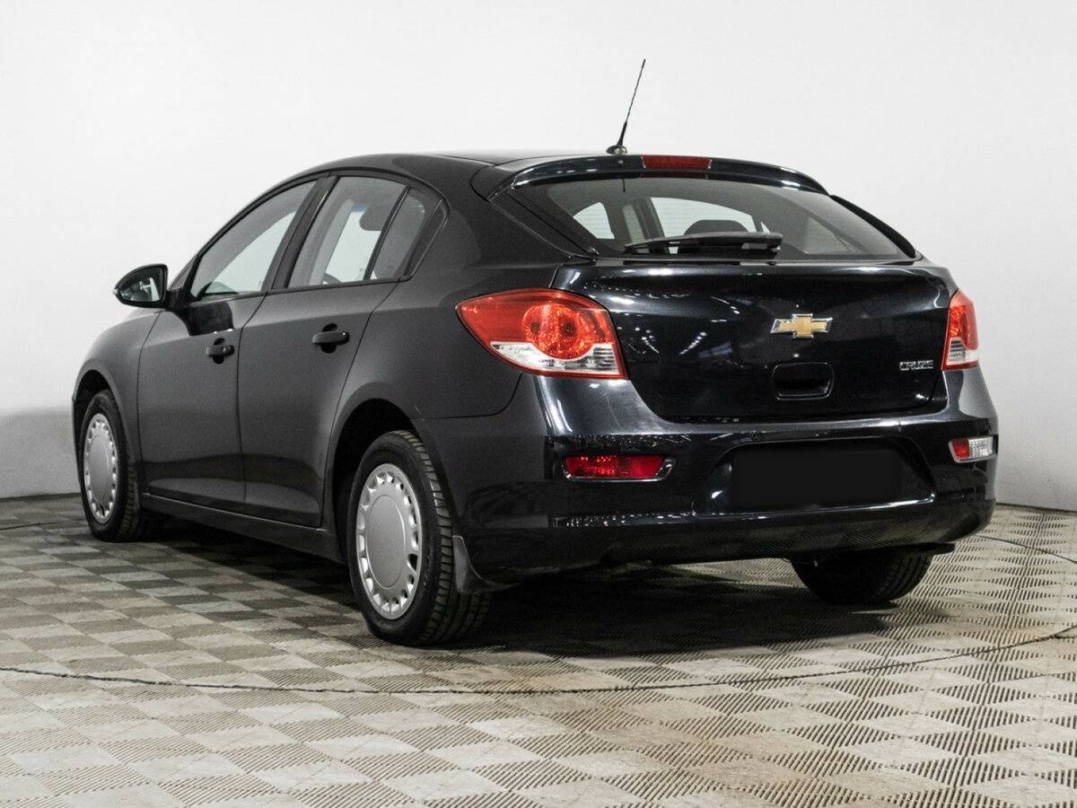 Chevrolet Cruze с пробегом — 2015 год. Фото: #6