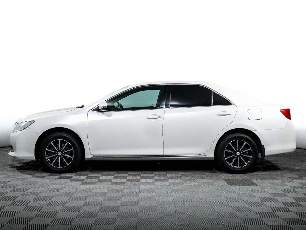 Toyota Camry с пробегом — 2013 год. Фото: #7