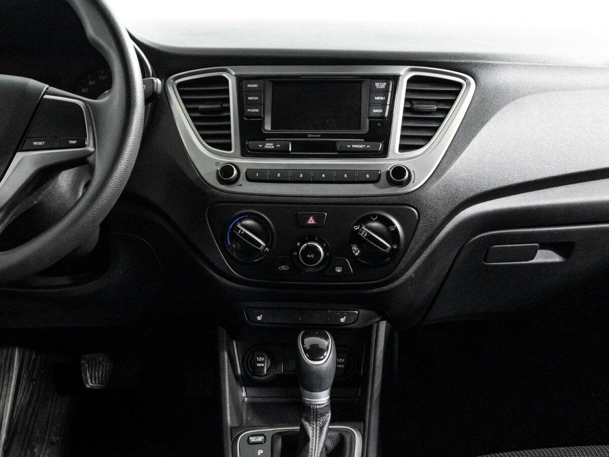 Hyundai Solaris с пробегом — 2021 год. Фото: #13