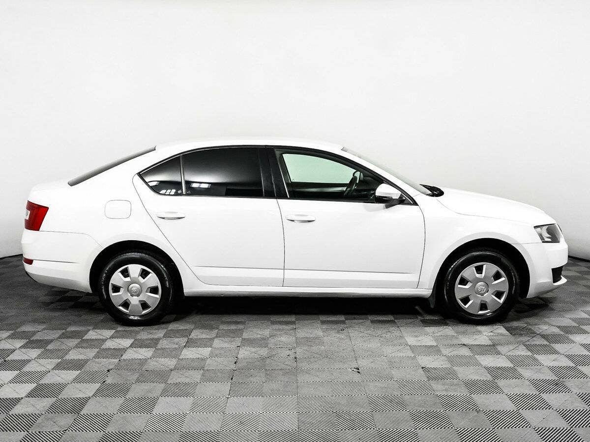 Skoda Octavia с пробегом — 2014 год. Фото: #3