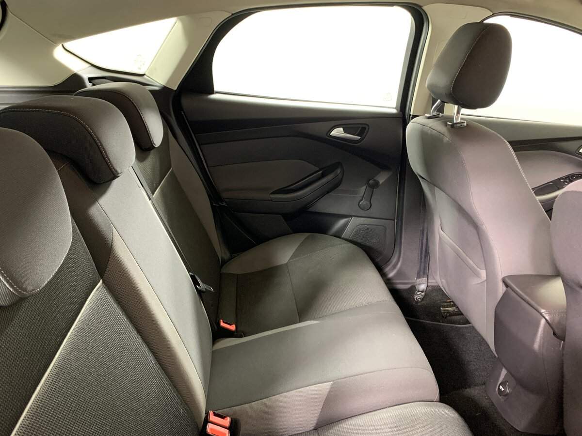 Ford Focus с пробегом — 2014 год. Фото: #16