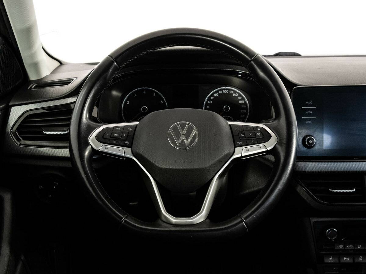 Volkswagen Polo с пробегом — 2021 год. Фото: #9