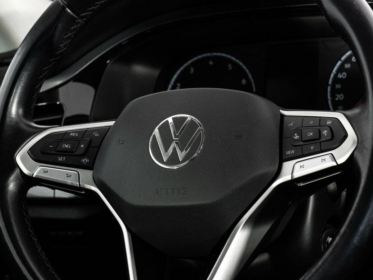 Volkswagen Polo с пробегом — 2021 год. Фото: #10