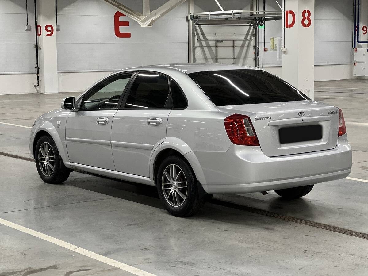 Daewoo Gentra с пробегом — 2013 год. Фото: #6