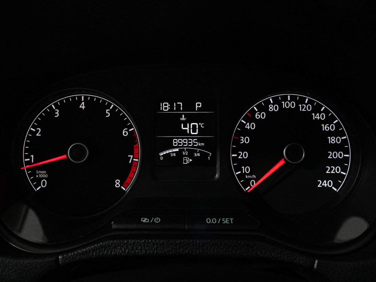 Volkswagen Polo с пробегом — 2018 год. Фото: #11