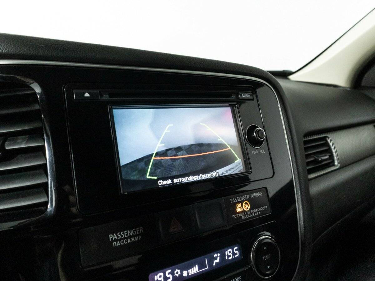 Mitsubishi Outlander с пробегом — 2013 год. Фото: #16