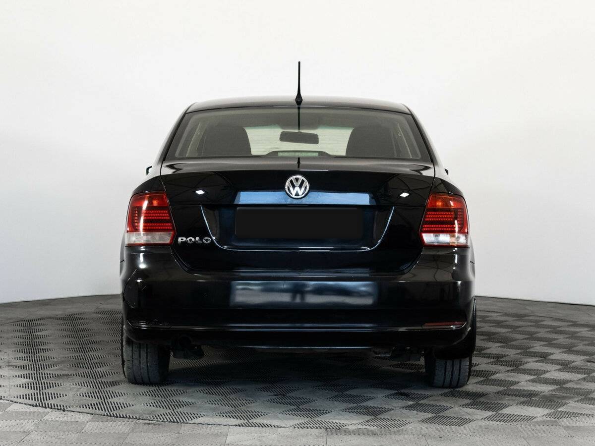 Volkswagen Polo с пробегом — 2016 год. Фото: #5