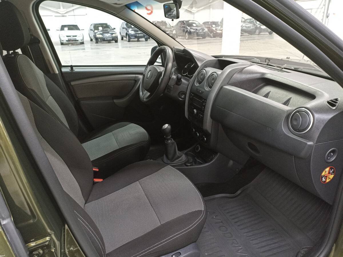 Renault Duster с пробегом — 2015 год. Фото: #10