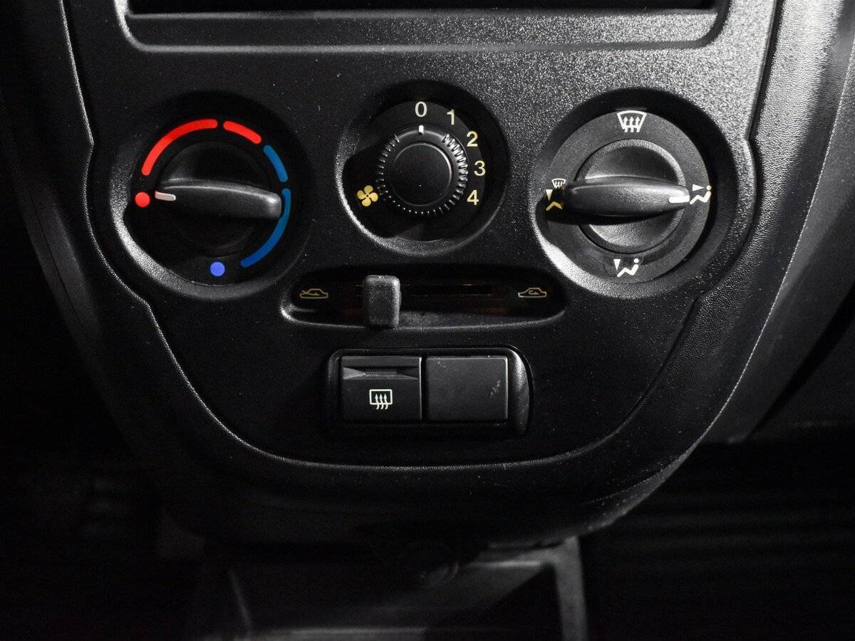 Lada (ВАЗ) Granta с пробегом — 2014 год. Фото: #15