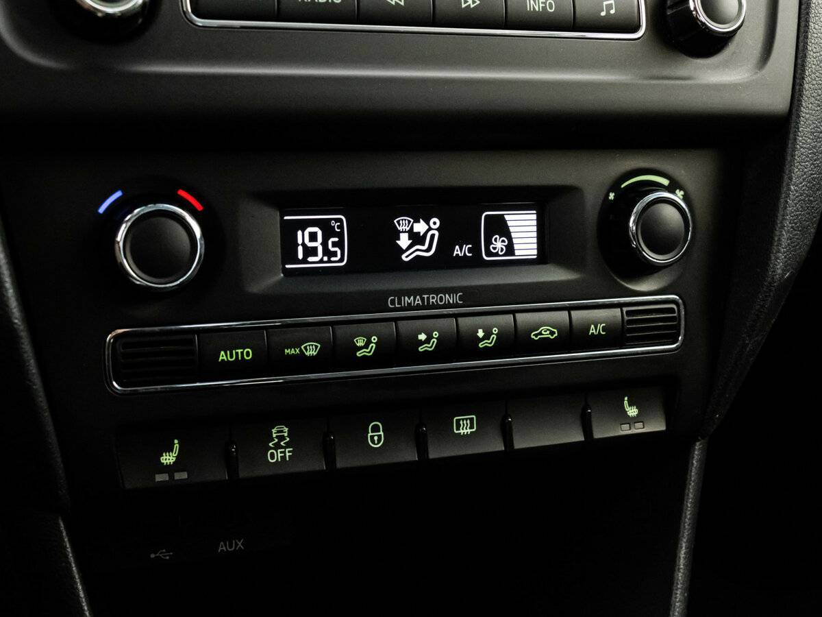 Купить Шкода Рапид, 2015, 150 162 км.. Фото: #12