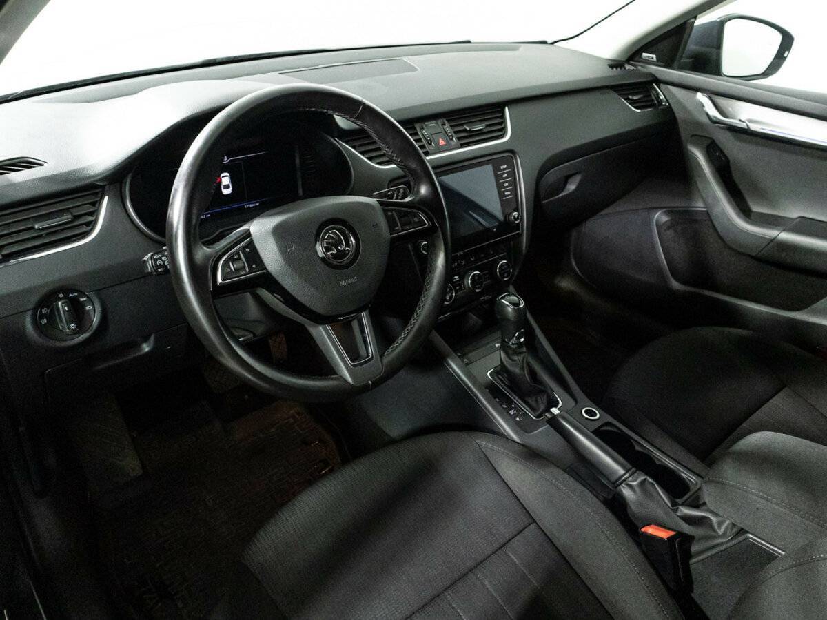 Skoda Octavia с пробегом — 2020 год. Фото: #10