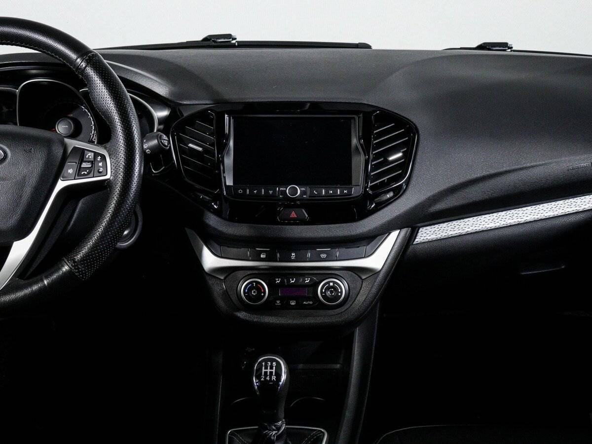 Lada (ВАЗ) Vesta с пробегом — 2020 год. Фото: #12