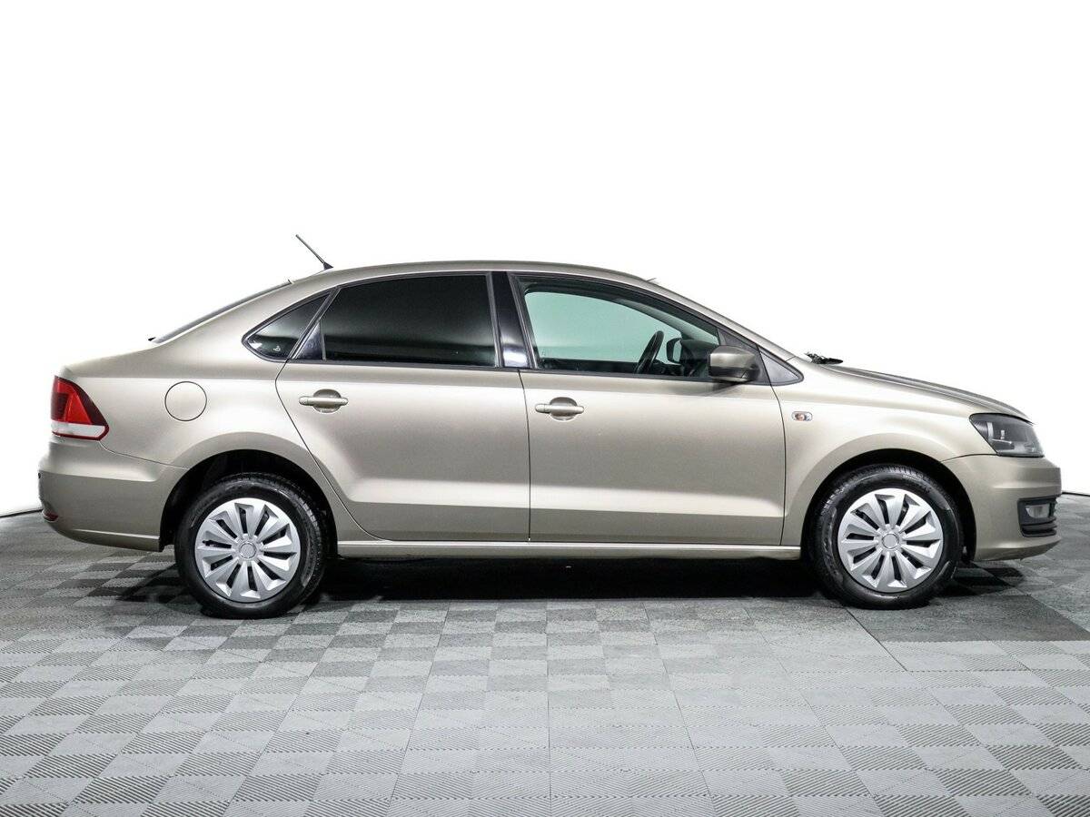 Volkswagen Polo с пробегом — 2016 год. Фото: #3