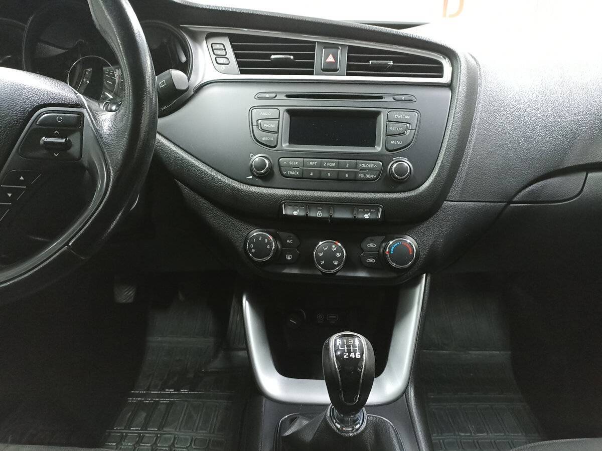 Kia Ceed с пробегом — 2016 год. Фото: #14