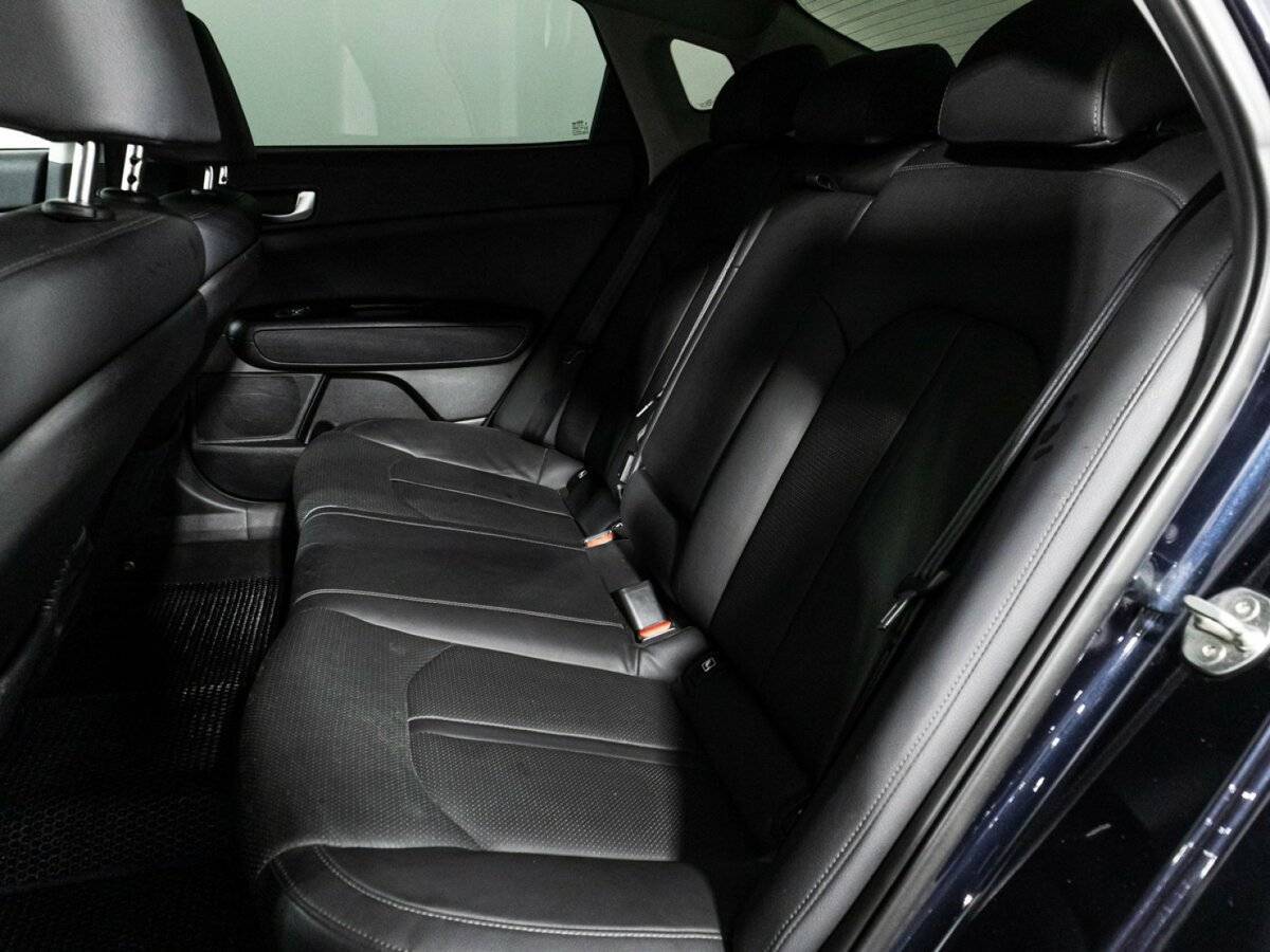 Kia Optima с пробегом — 2018 год. Фото: #9