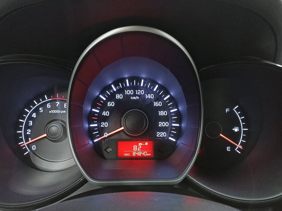 Kia Rio с пробегом — 2013 год. Фото: #12