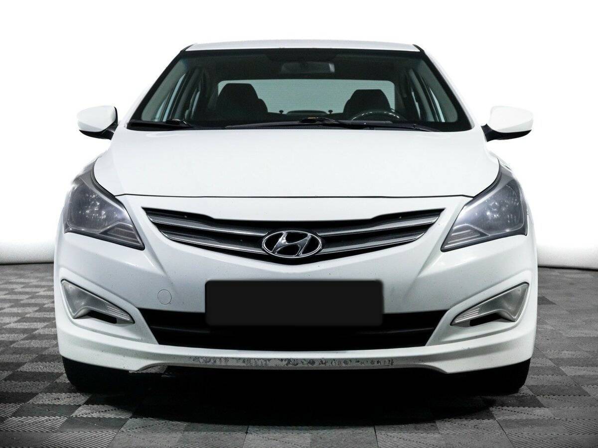 Hyundai Solaris с пробегом — 2016 год. Фото: #1