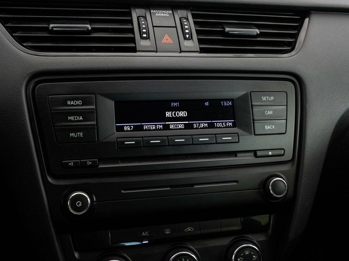 Skoda Octavia с пробегом — 2013 год. Фото: #14