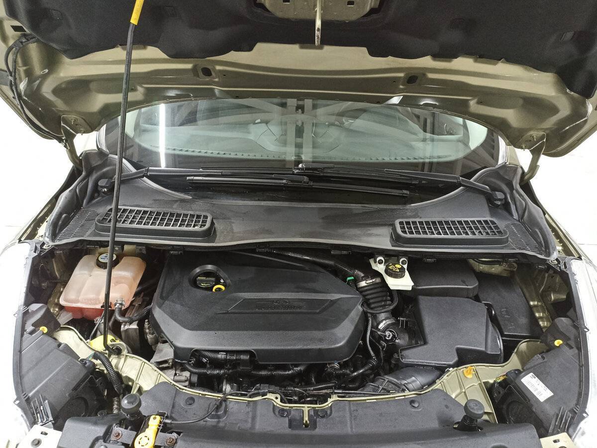 Ford Kuga с пробегом — 2014 год. Фото: #8