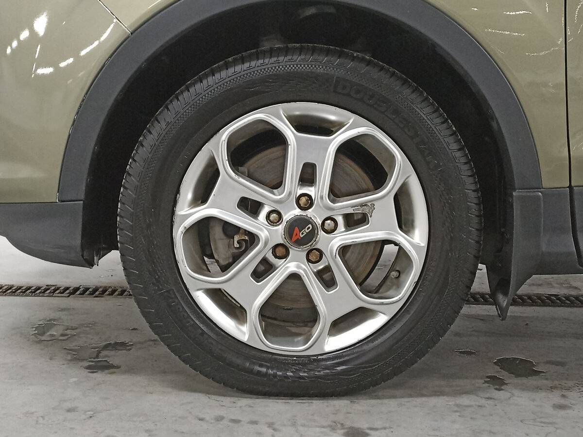 Ford Kuga с пробегом — 2014 год. Фото: #17