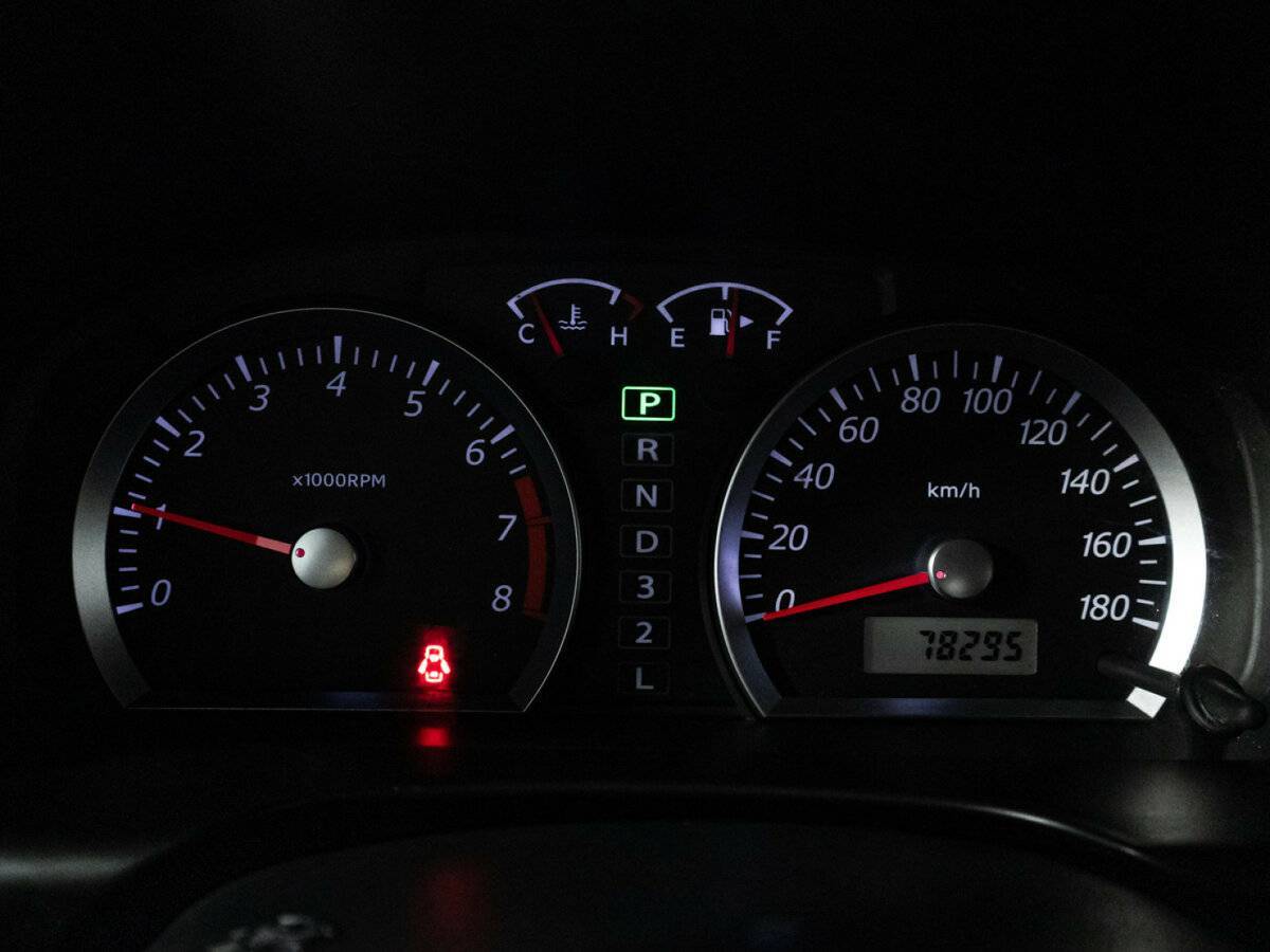 Suzuki Jimny с пробегом — 2012 год. Фото: #11