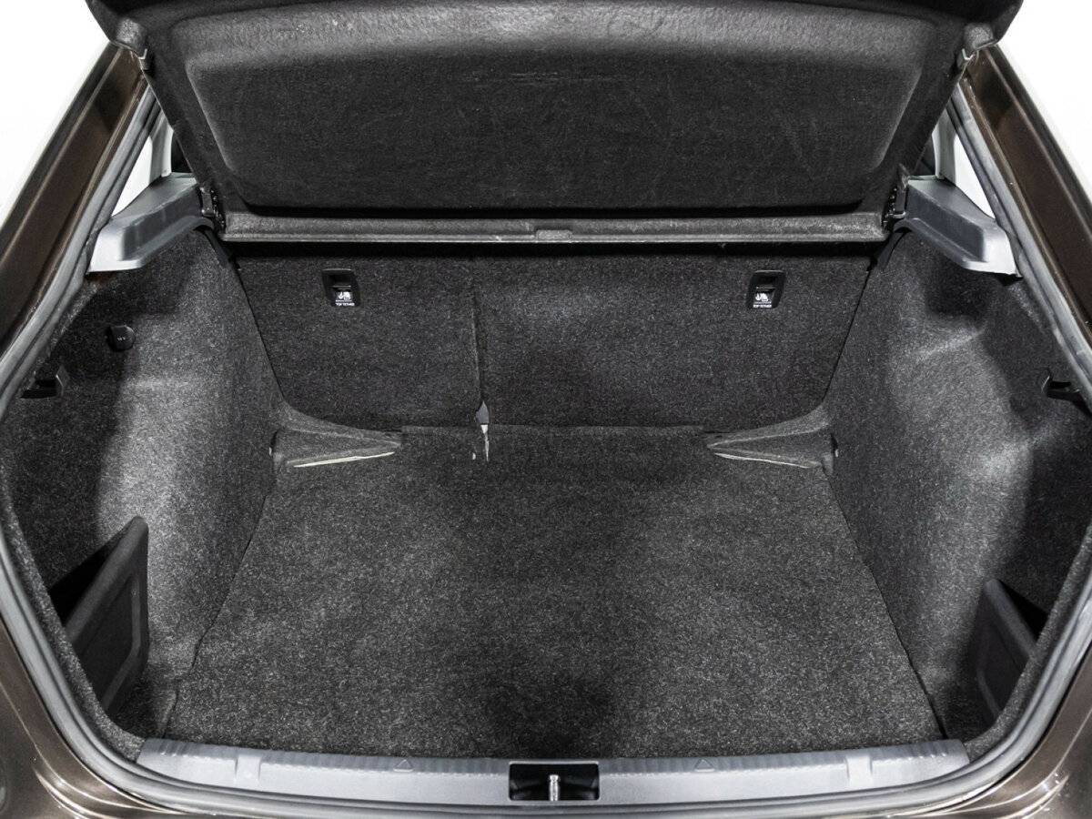 Skoda Rapid с пробегом — 2020 год. Фото: #14