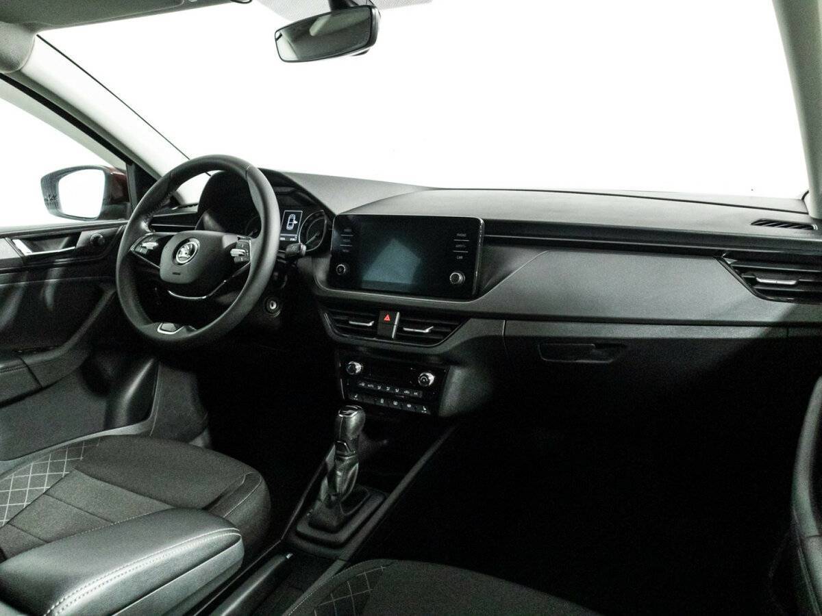 Skoda Rapid с пробегом — 2021 год. Фото: #8